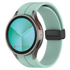 Samsung Galaxy Watch 6 40 / 44 mm Silikon Kordon Magnetik D Tokalı Spor Kayış Mıknatıslı Toka