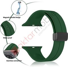 Apple Watch 7 8 45 mm uyumlu Silikon Kordon Magnetik D Tokalı Spor Kayış Mıknatıslı Toka Koyu Yeşil