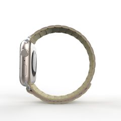 Apple Watch 7 8 9 41 mm uyumlu Mıknatıslı Silikon Kordon Çift Renkli Magnetik Kayış Soft Tone Strap