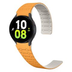 Samsung Galaxy Watch 5 40 44 mm Magnetik Silikon Kordon Mıknatıslı Spor & Şık Tasarım Premium Kayış