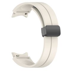 Samsung Galaxy Watch 4 Classic 42 46 mm Silikon Kordon Magnetik D Tokalı Spor Kayış Mıknatıslı Toka